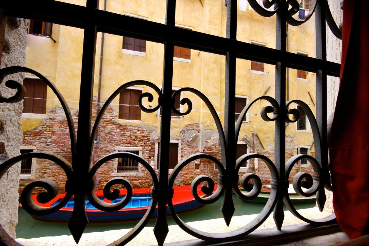 Canal View Flat * Venedig